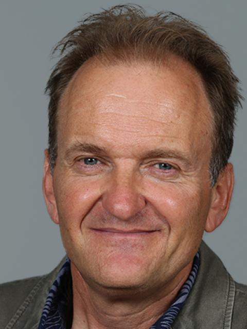 Prof-Boris-Urban-912x500.jpg Prof-Boris-Urban-912x500.jpg